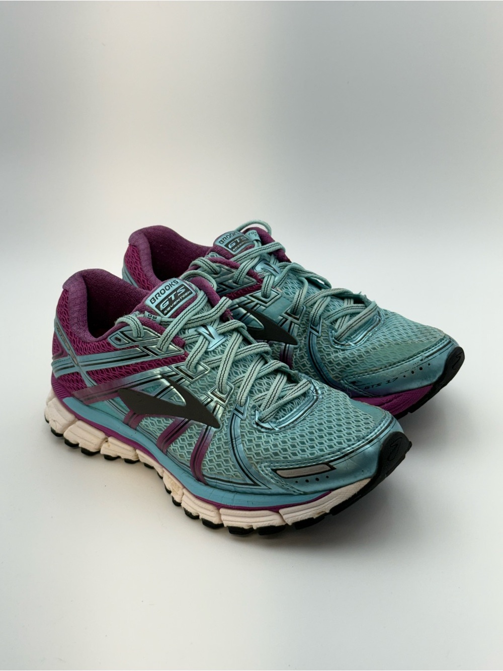 Brooks Adrenaline GTS 17 Women’s Running Shoes – Blue/Purple – US 8 B